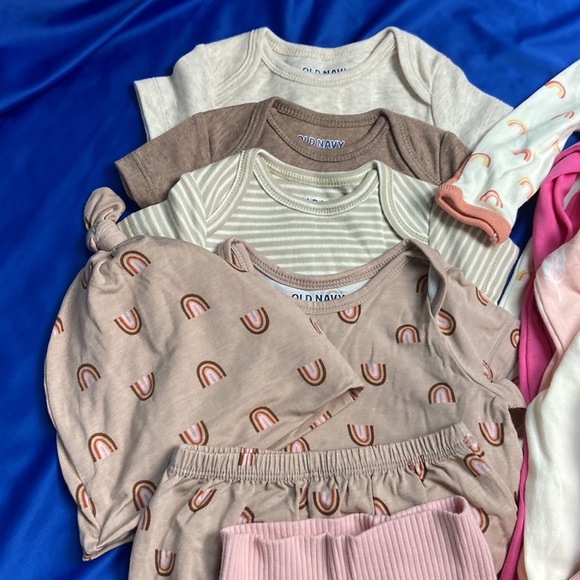 ***SOLD***Baby clothes bundle - Picture 3 of 10